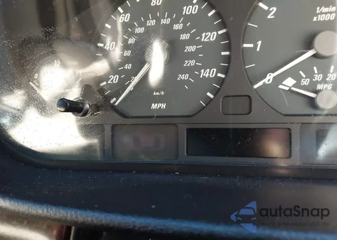 2005 BMW 325Ci z USA, uszkodzony, nr VIN WBABW33425PX83373